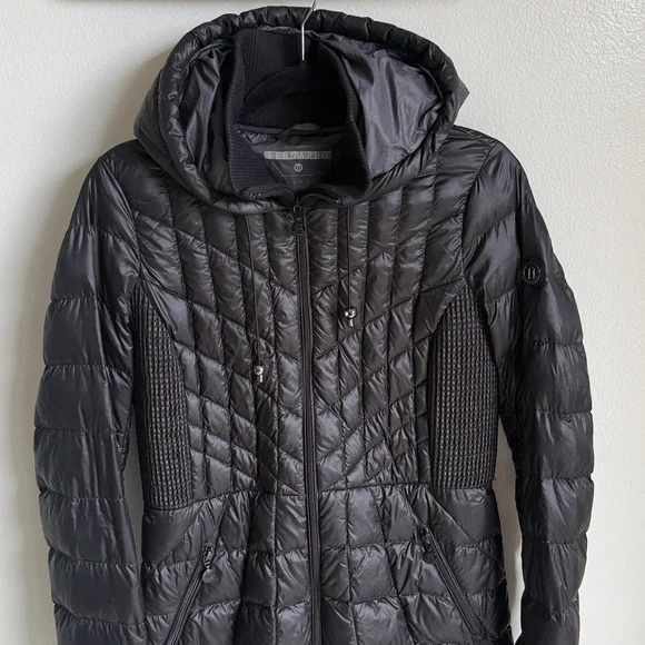Bernardo Black Quilted Puffer Jacket Thigh Length Cover Butt, Size Medium - Picture 2 of 10